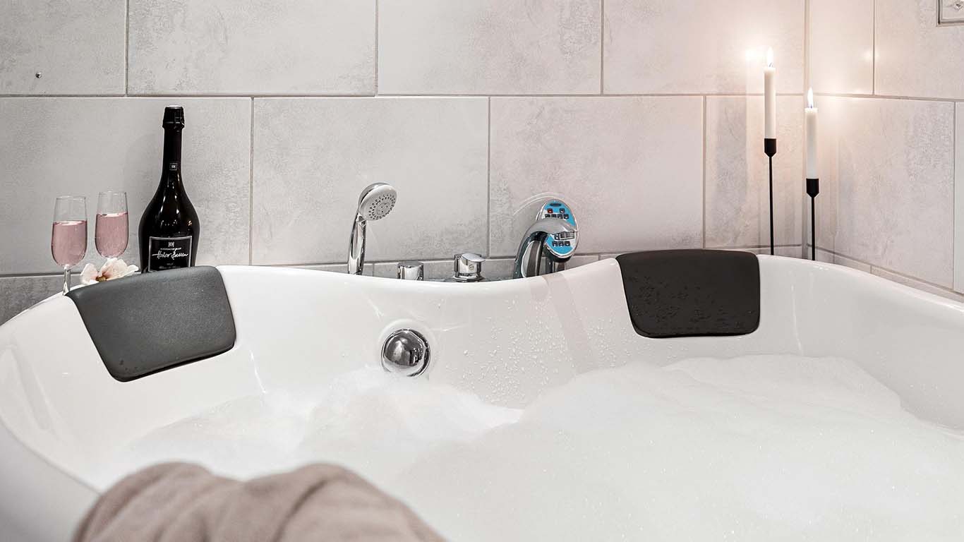 When Homeowners Choose Bathroom Shower Accessories For Functional Bathroom Performance on loudvoiced