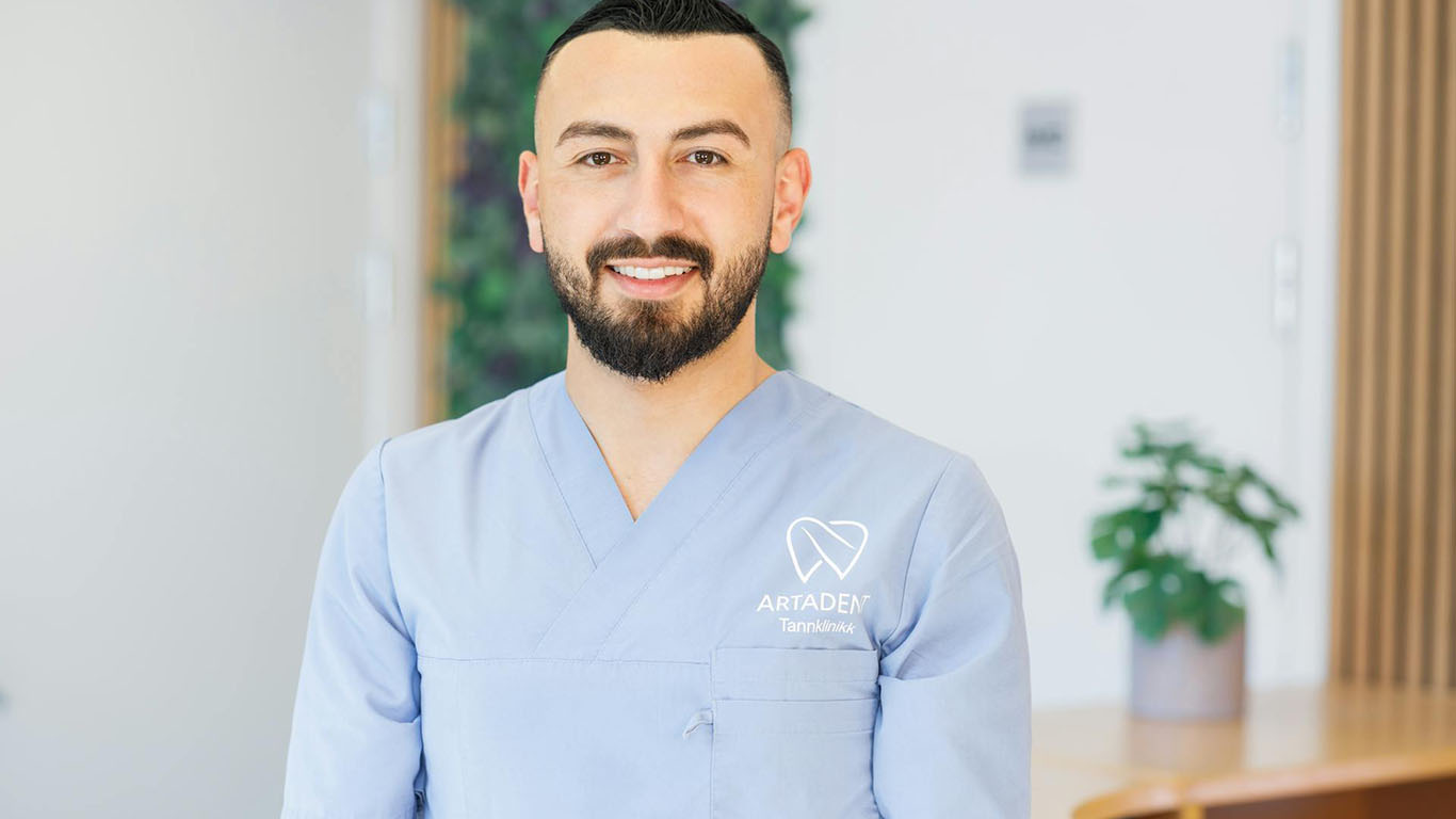 What Stylish Medical Scrubs For Men Combine Comfort And Professional Look on loudvoiced