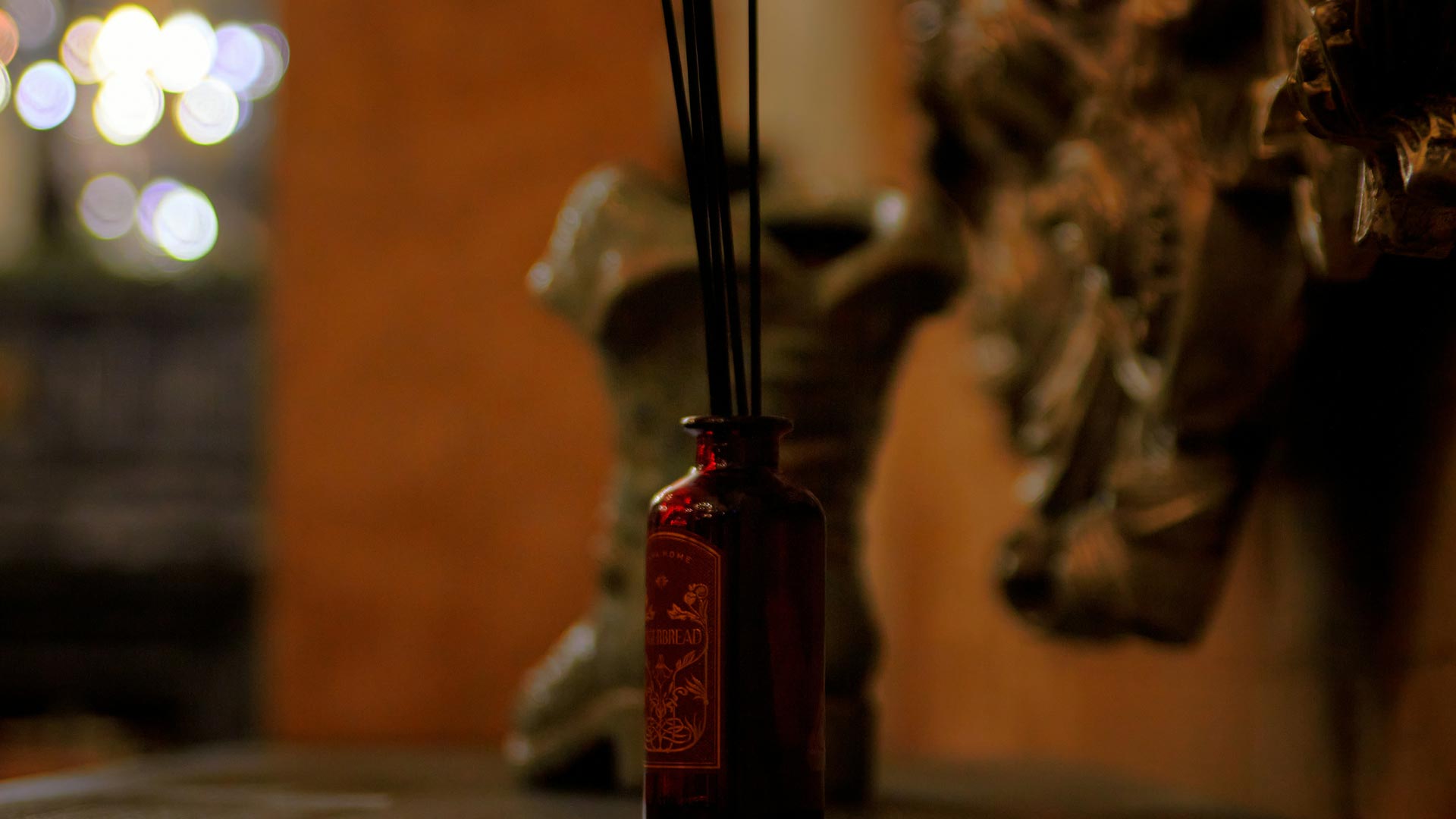 Aroma Essence Diffuser On LoudVoiced